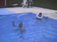 Dan&LiSanInPool